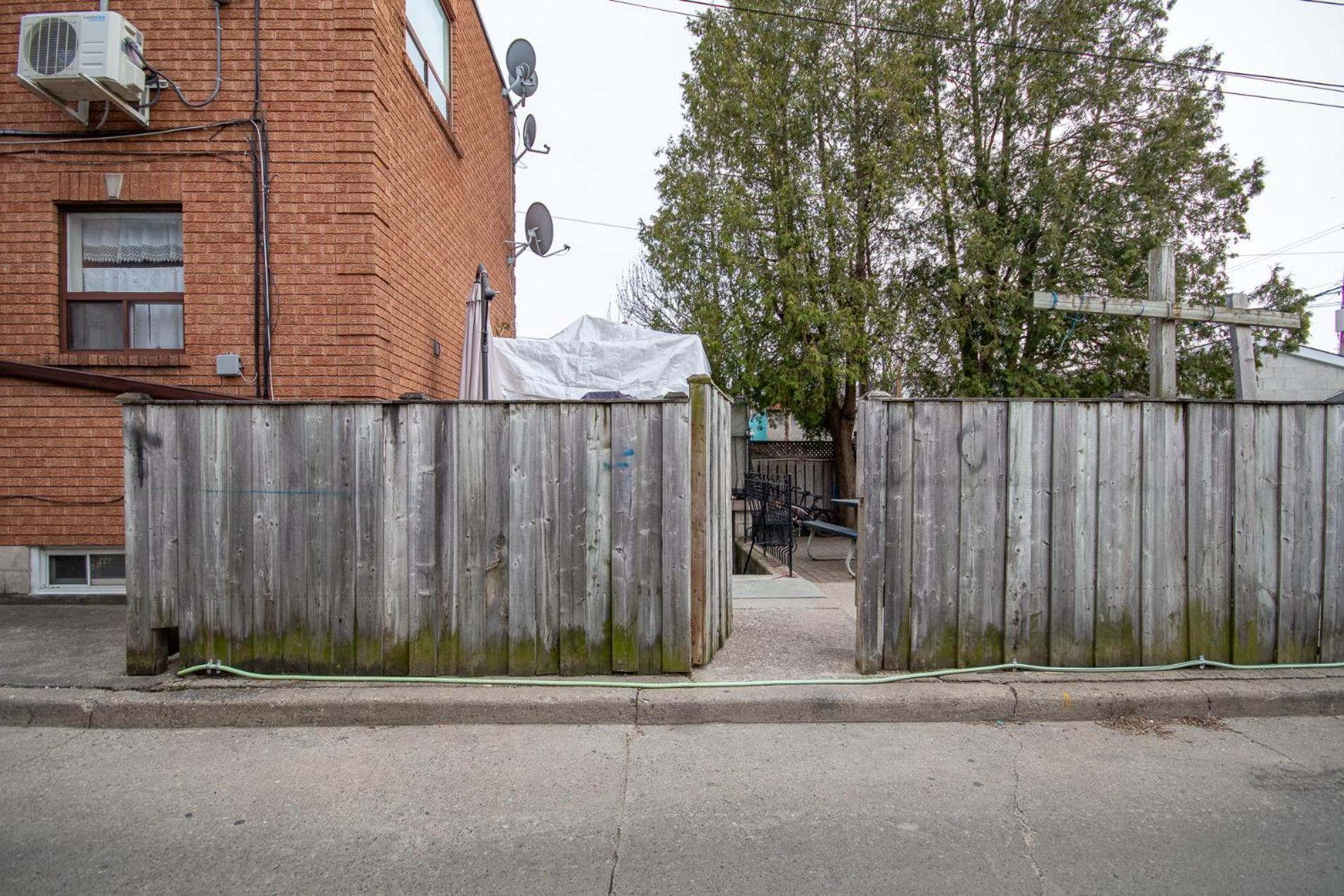 Cozy Home In Downtown Toronto! Ngoại thất bức ảnh